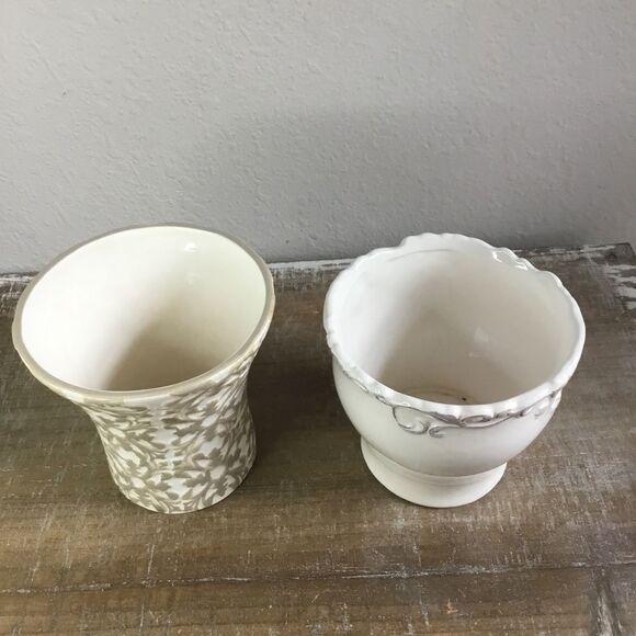 Planter bundle - one Fleur de Lis geometric design & one with floral scroll top - Picture 7 of 7